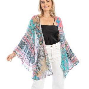 SAACHI Floral Print Bell Sleeve Ruana In Pink